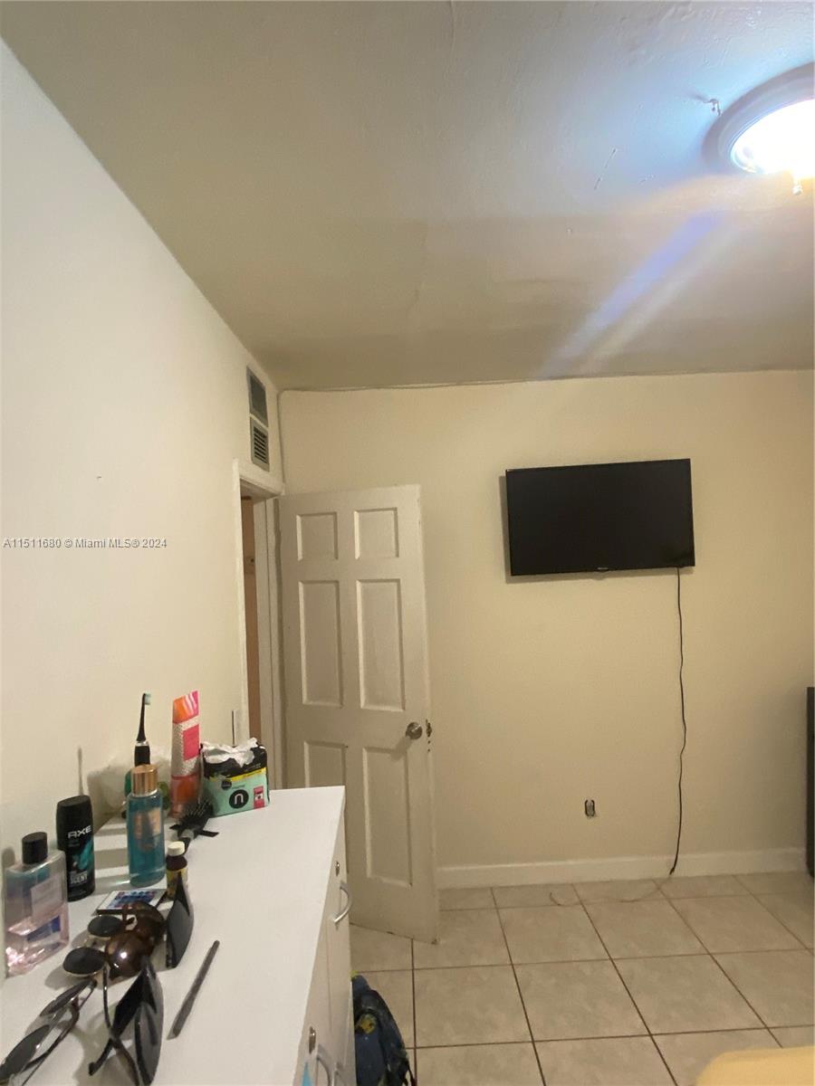 PALMLAND PARK - Residential