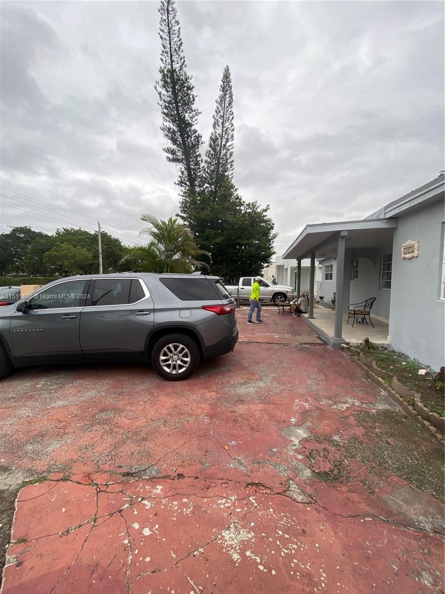 PALMLAND PARK - Residential