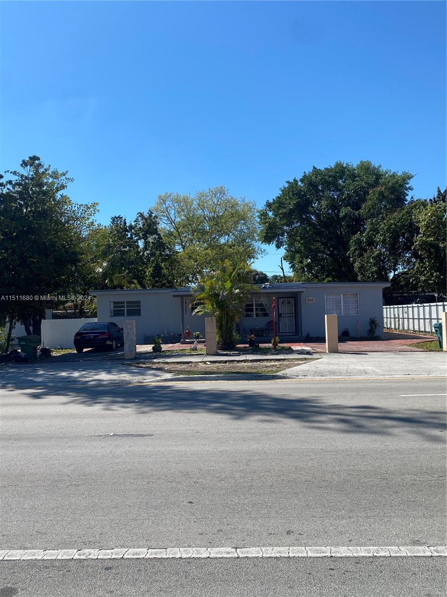 PALMLAND PARK - Residential