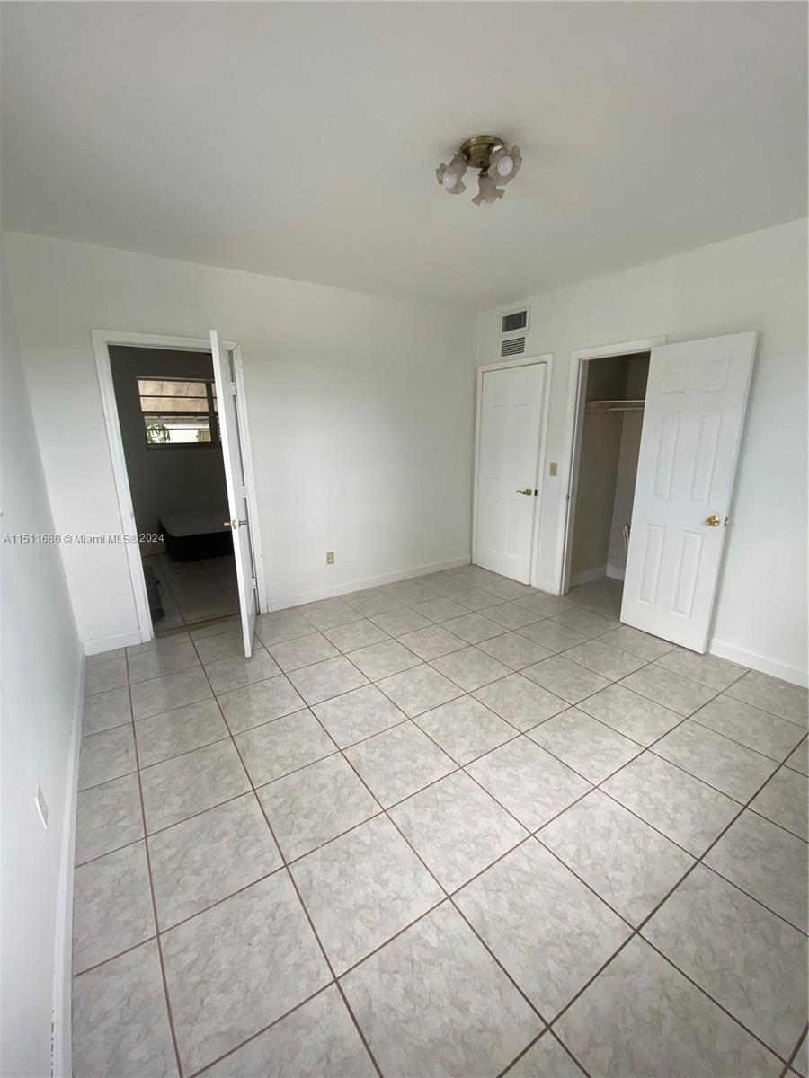 PALMLAND PARK - Residential