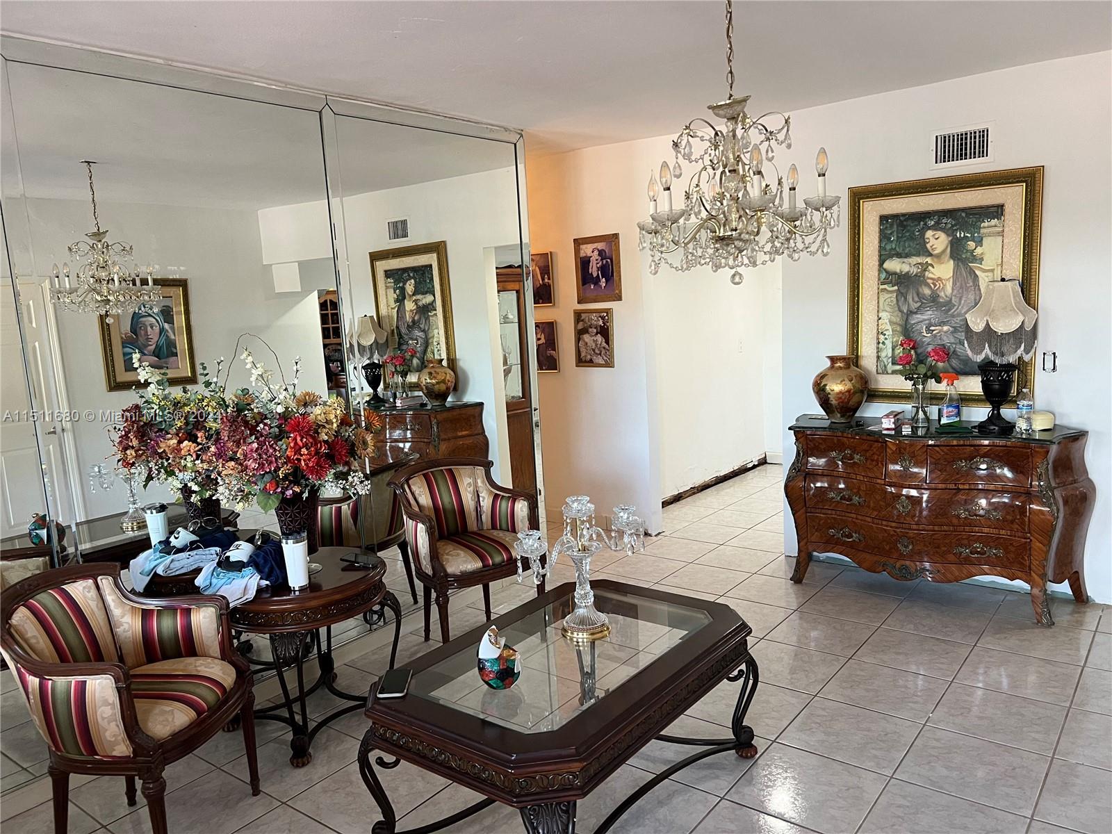 PALMLAND PARK - Residential