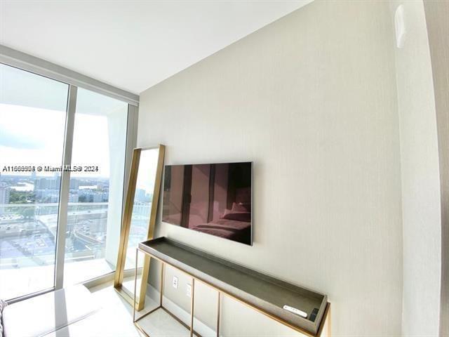 JADE SIGNATURE CONDO - Residential