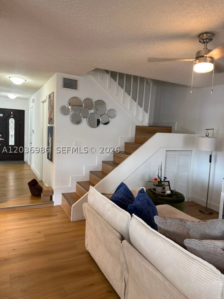 HAMMOCKS SEC 2 - Residential Lease