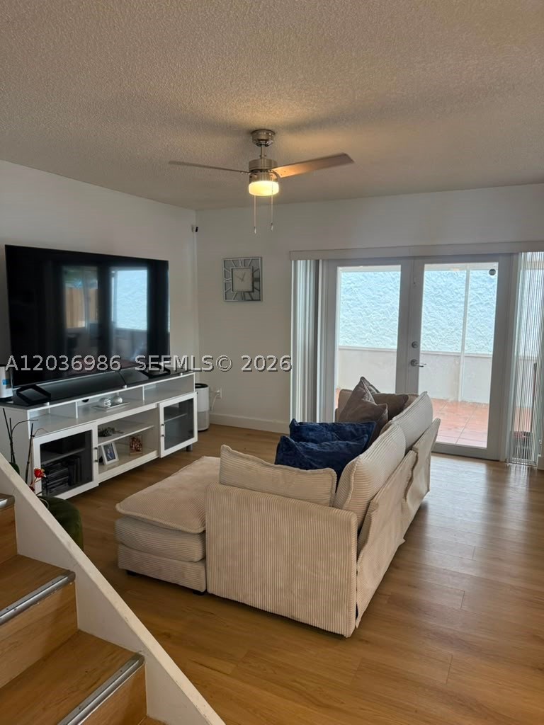 HAMMOCKS SEC 2 - Residential Lease