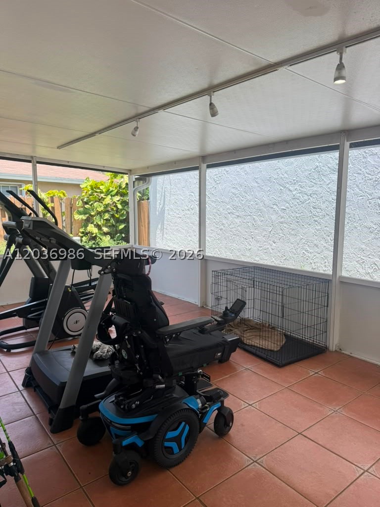HAMMOCKS SEC 2 - Residential Lease