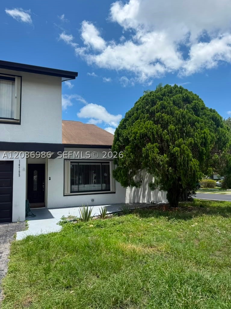 HAMMOCKS SEC 2 - Residential Lease