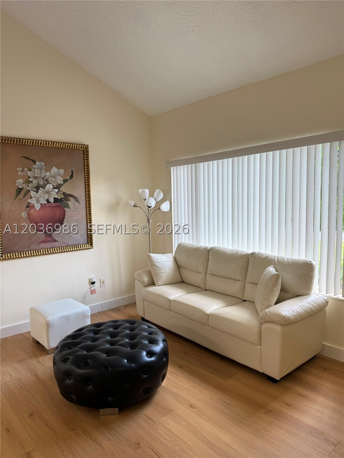 HAMMOCKS SEC 2 - Residential Lease