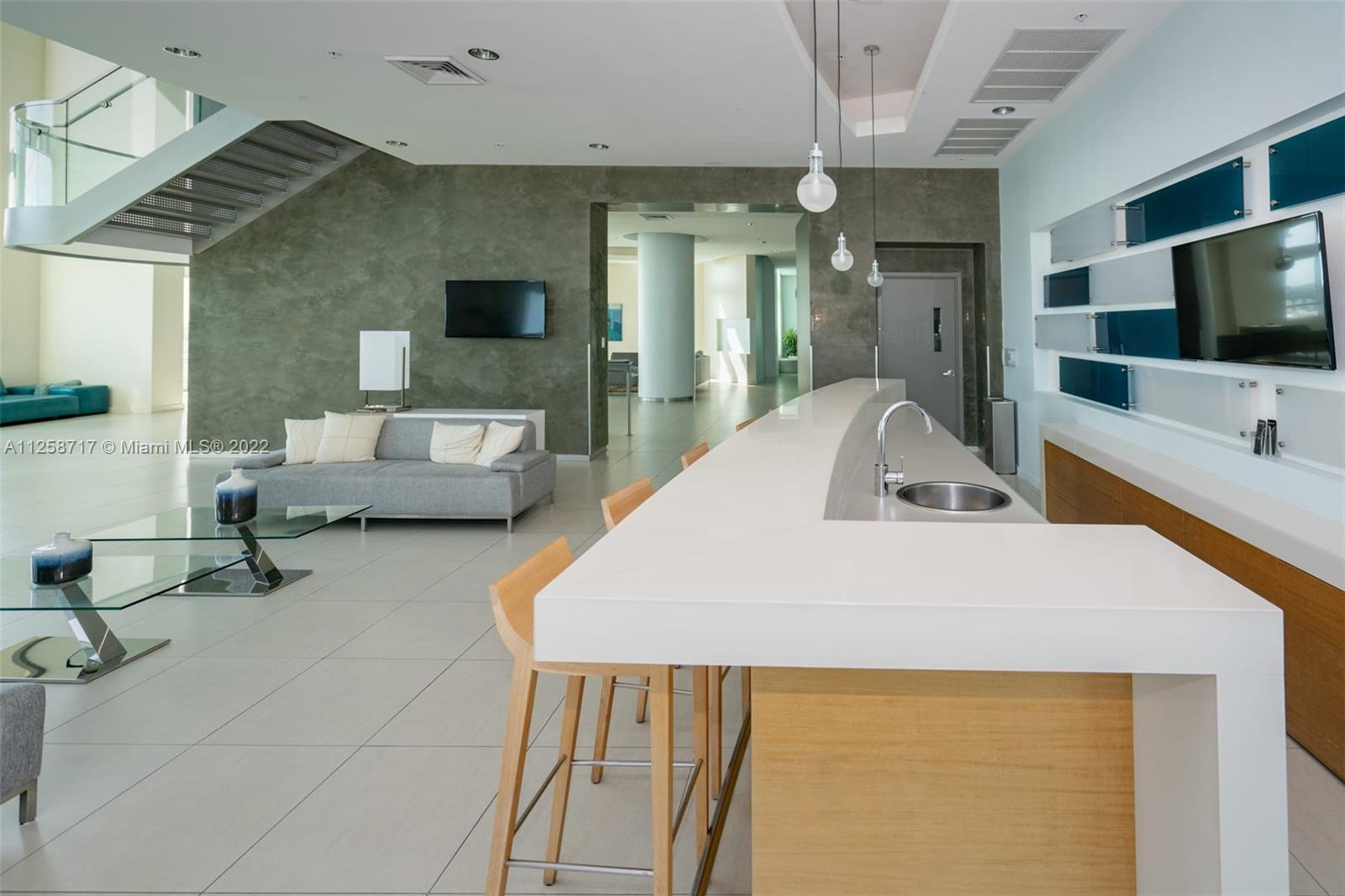 QUANTUM ON THE BAY CONDO - Residential