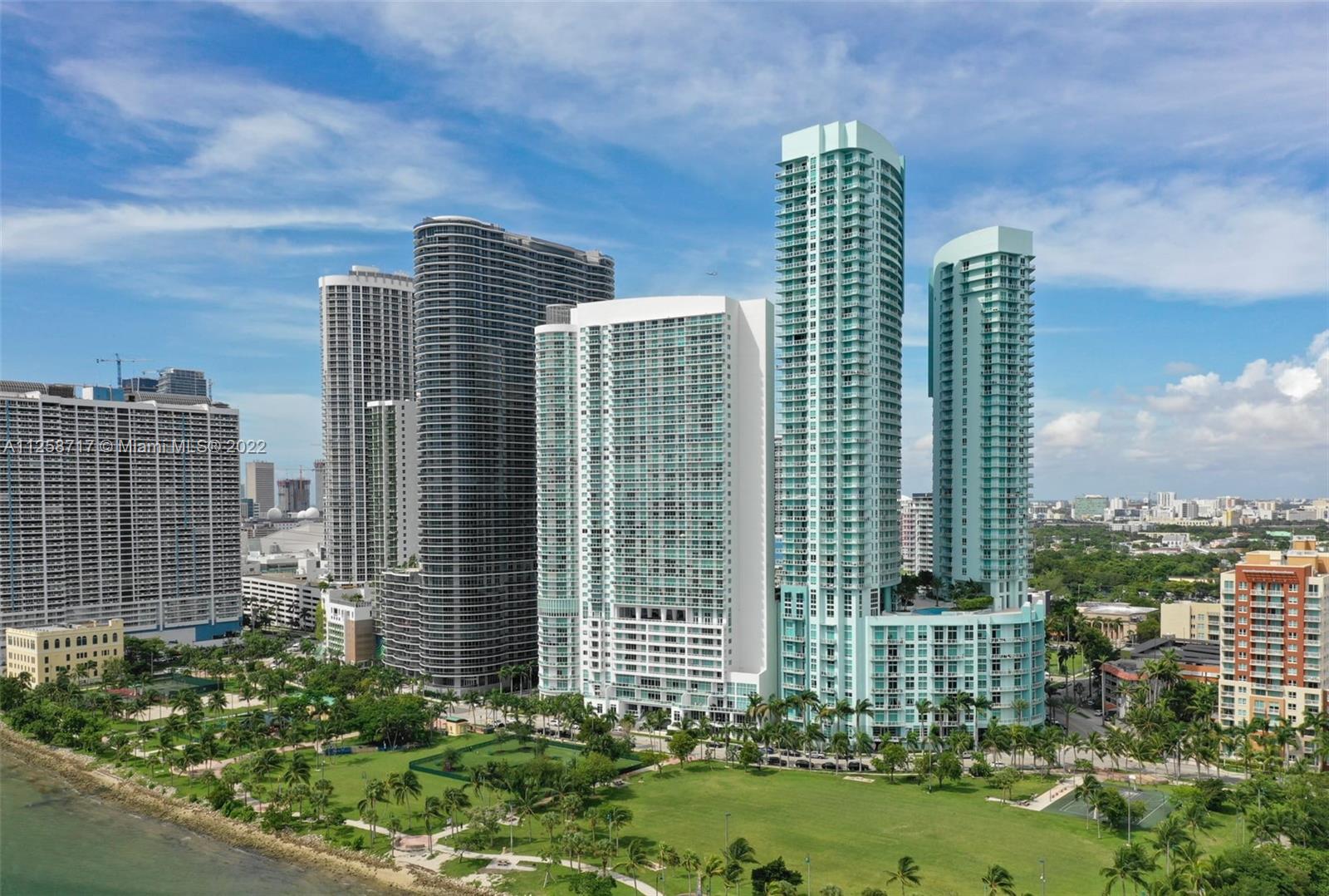 QUANTUM ON THE BAY CONDO - Residential