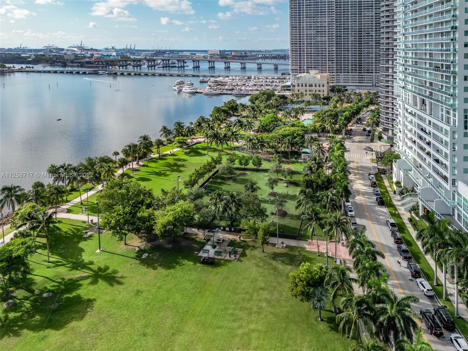 QUANTUM ON THE BAY CONDO - Residential