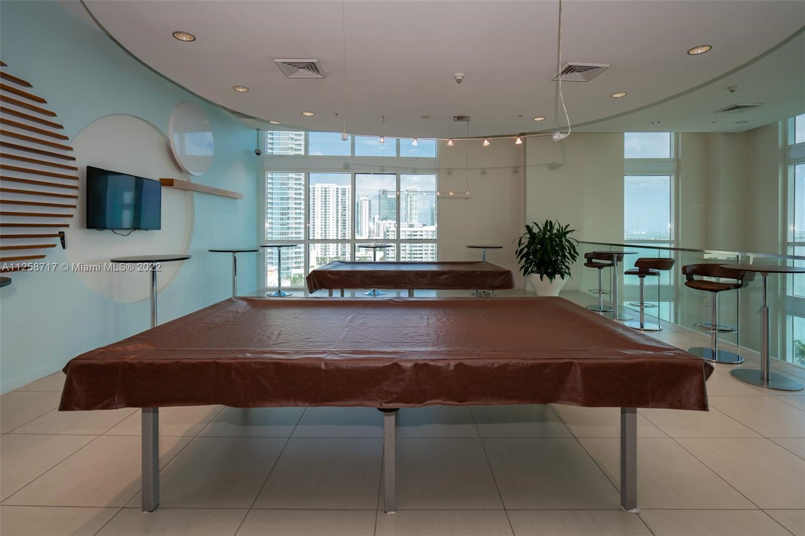 QUANTUM ON THE BAY CONDO - Residential