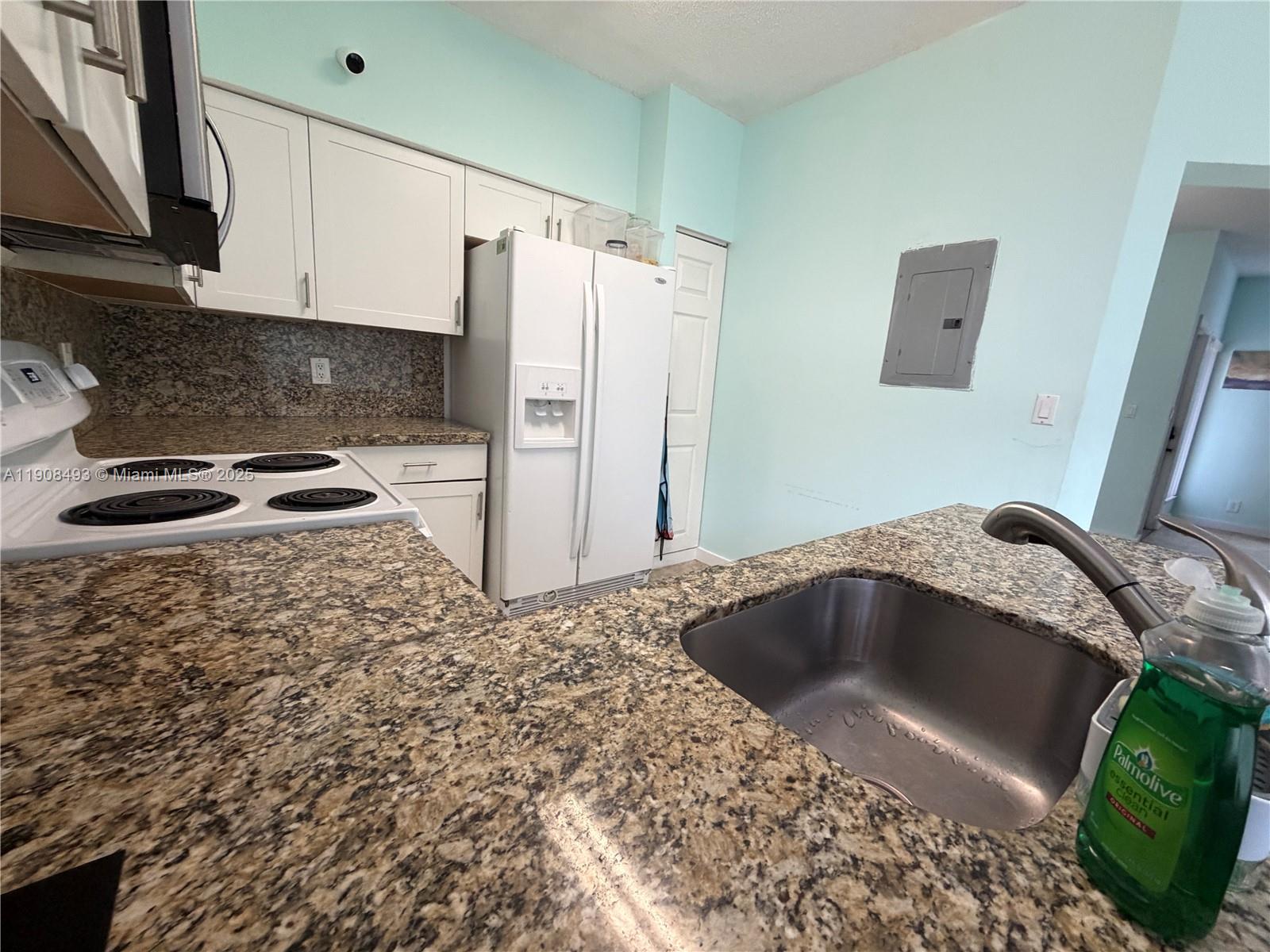 SIERRA RIDGE CONDO H - Residential