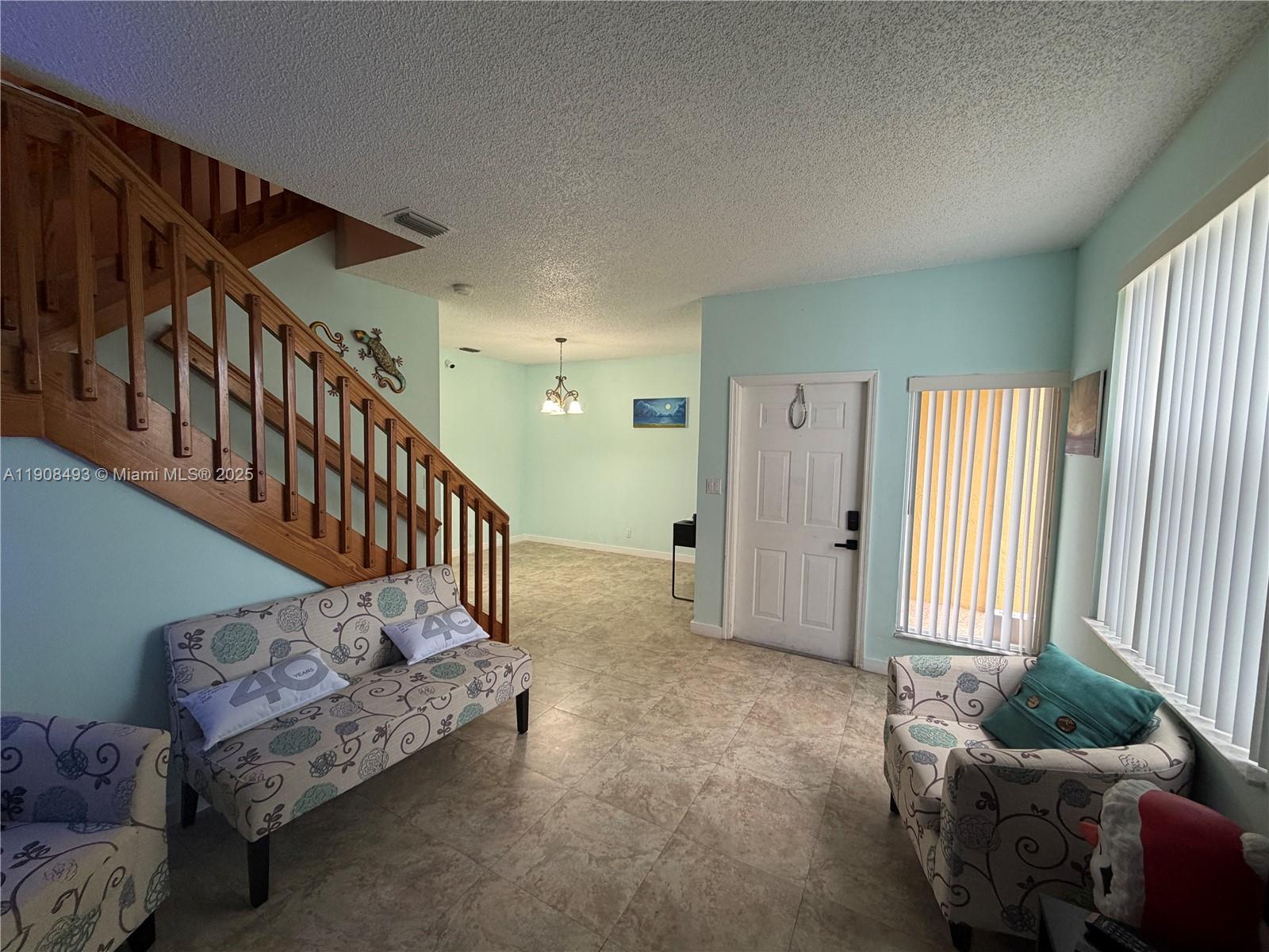 SIERRA RIDGE CONDO H - Residential