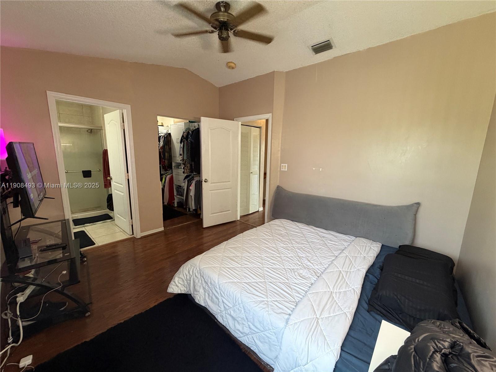 SIERRA RIDGE CONDO H - Residential