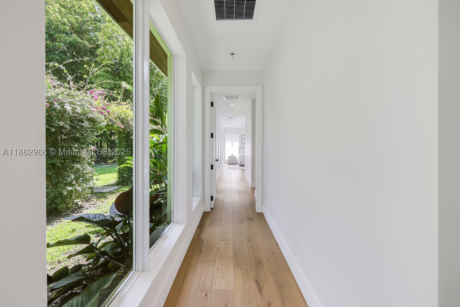 PARADISE GROVE - Residential