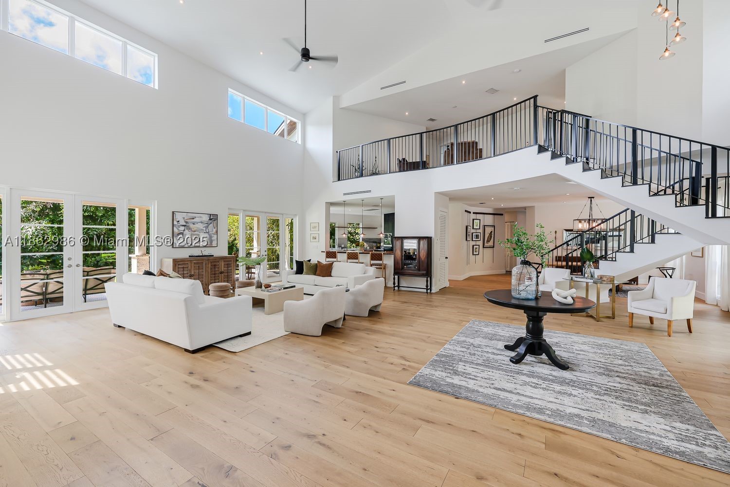 PARADISE GROVE - Residential