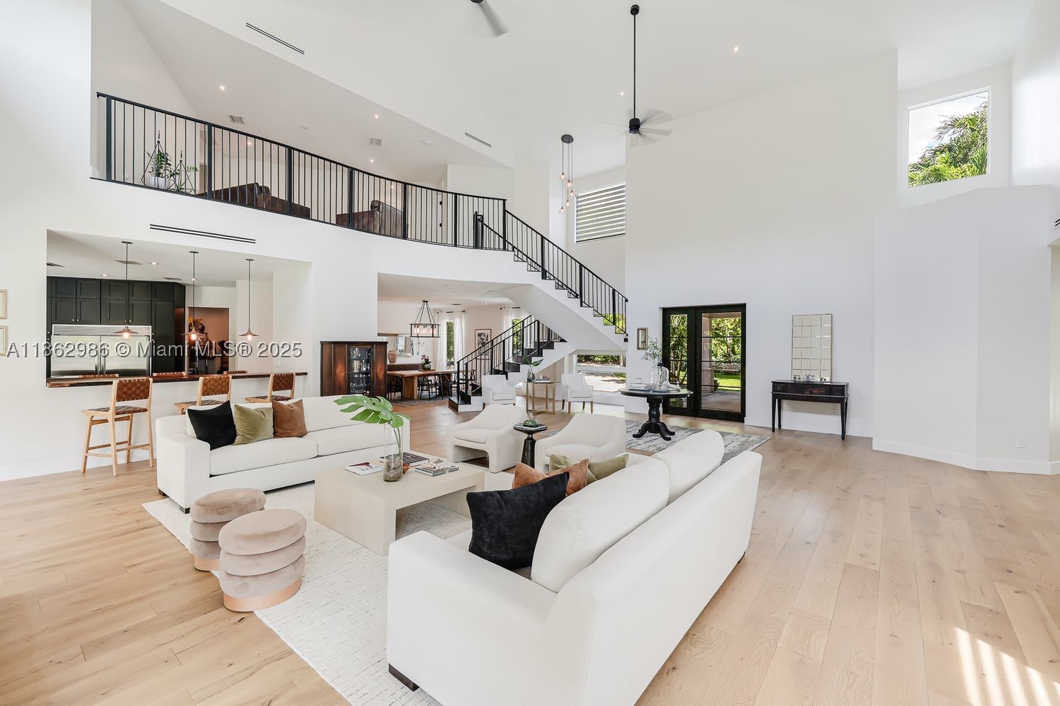 PARADISE GROVE - Residential