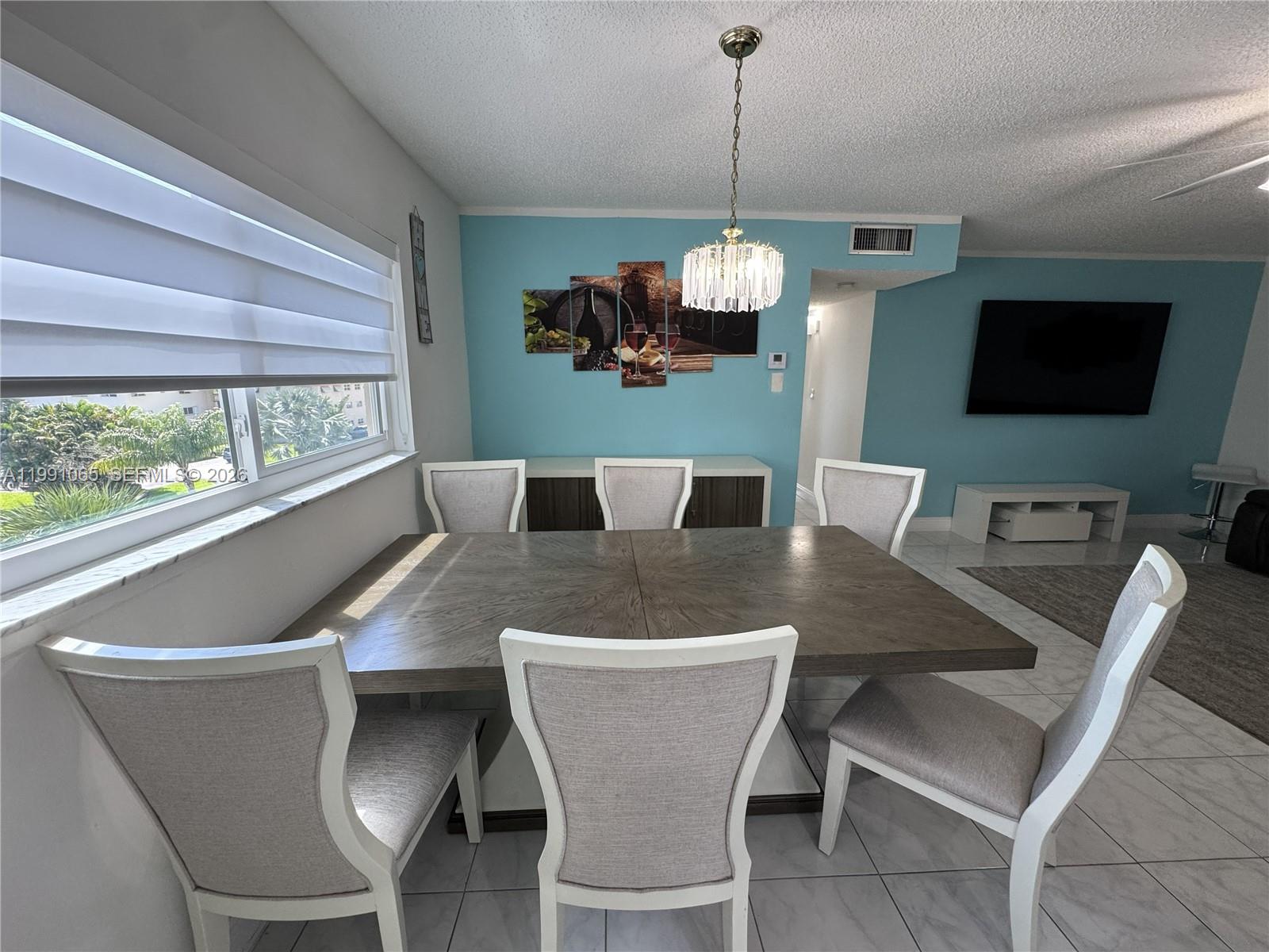 BEVERLY HILLS CONDO 12 - Residential