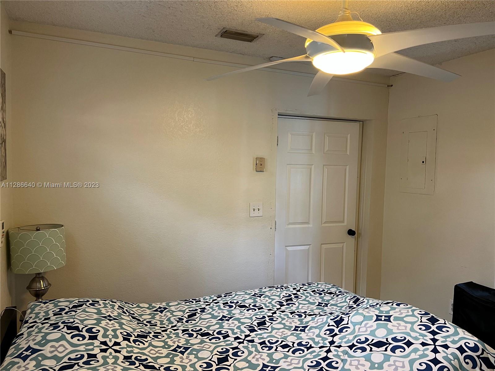 CUTLER RIDGE MANOR ESTATE - Residential