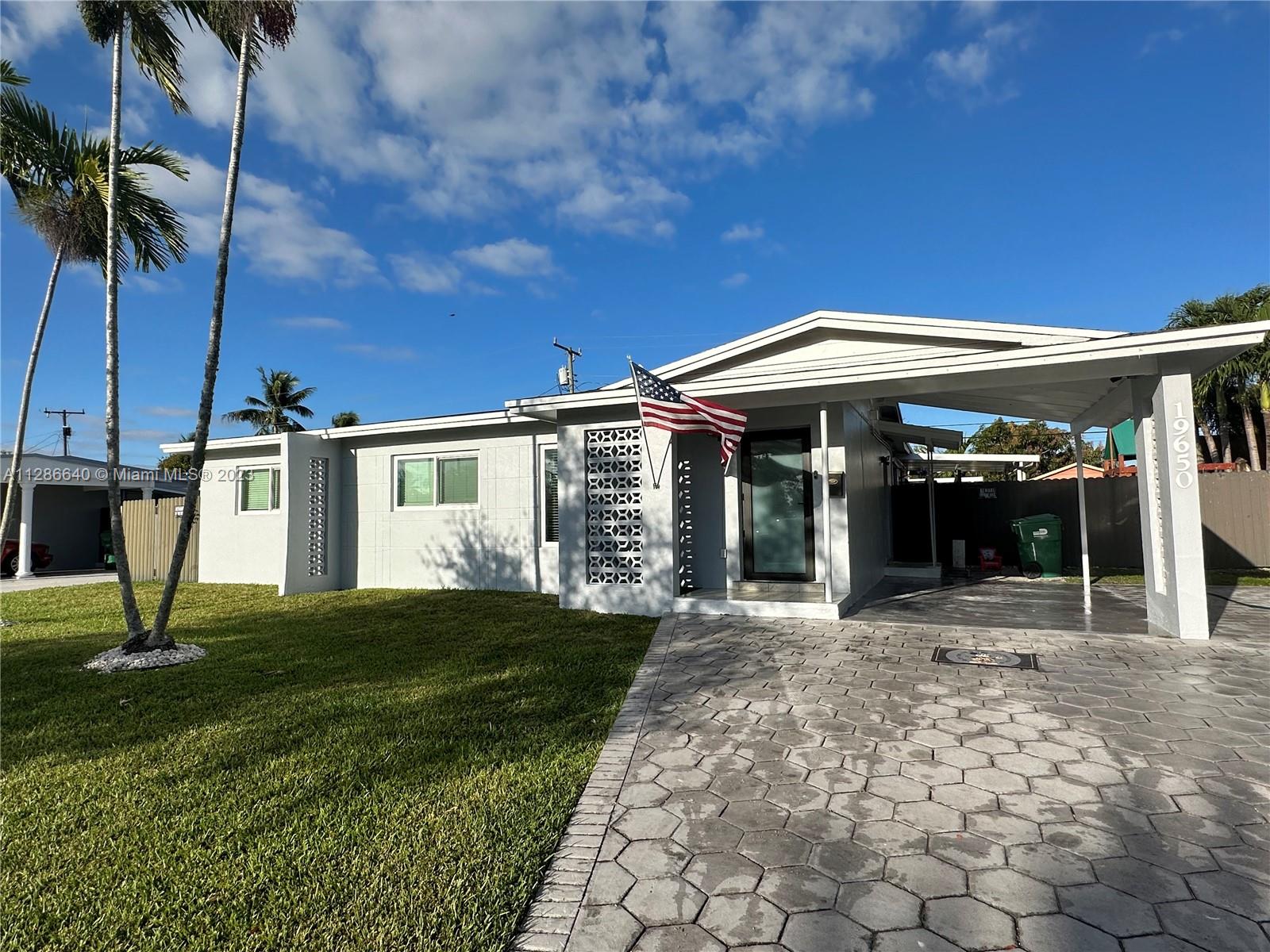 CUTLER RIDGE MANOR ESTATE - Residential