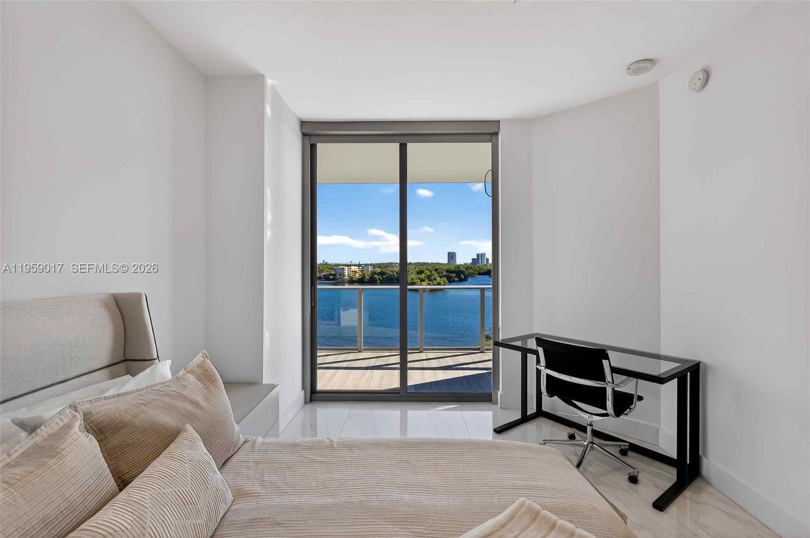 MARINA PALMS RESIDENCES S - Residential