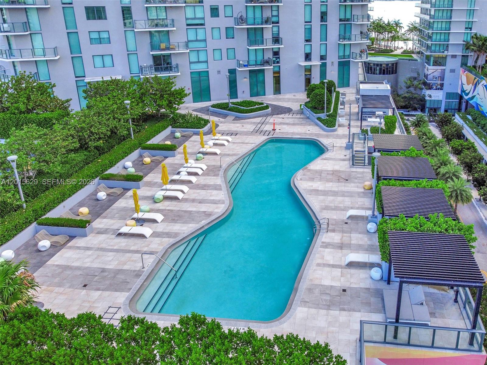PARAISO BAYVIEWS - Residential
