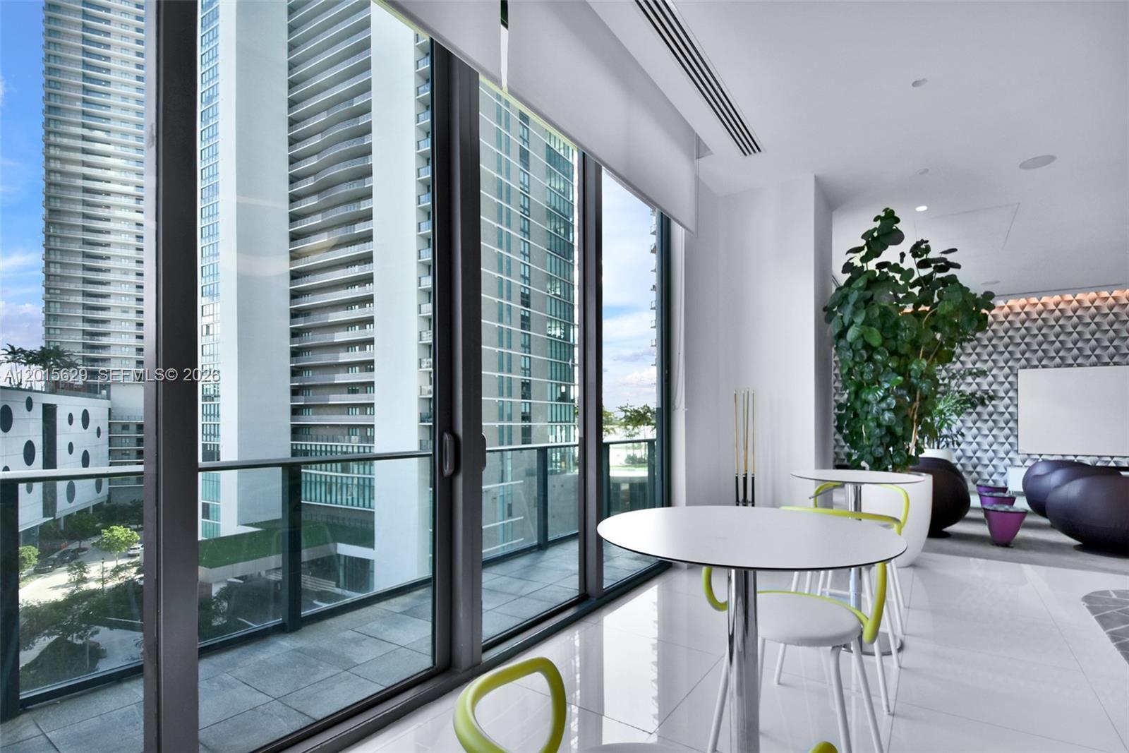 PARAISO BAYVIEWS - Residential