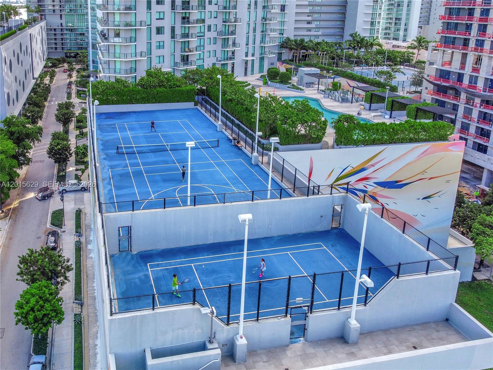 PARAISO BAYVIEWS - Residential