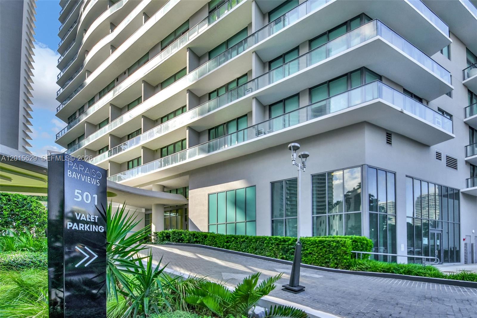 Beautiful 2 bedroom, 2 bath corner apartment with a den that can be used as a third bedroom, office or independent dining room. This luxurious community Paraiso Bayview Condo is located in Edgewater. This exceptional location provides easy access to downtown Brickell, Miami International Airport, Wynwood, and the beaches. This spacious unit floods with a lot of natural light through the impact glass windows. Ceramic tiles throughout the unit, built-in closet and modern kitchen cabinetry. Paraiso Bayview Condo has amazing amenities that include 2 pool areas on the 6th and 44th floor, barbecue areas, tennis courts, gym and spa, billiards, movie theater, children’s playroom, party room and lounge, 24 hour security valet parking, basic internet and 1 assigned parking space in the building on the 4th floor.
