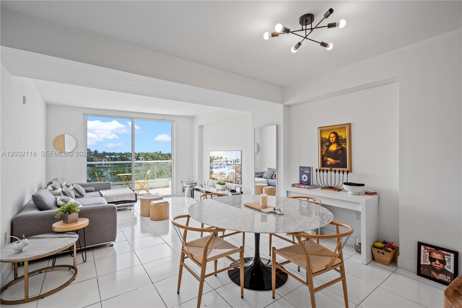 CASABLANCA VILLAS CONDO - Residential Lease