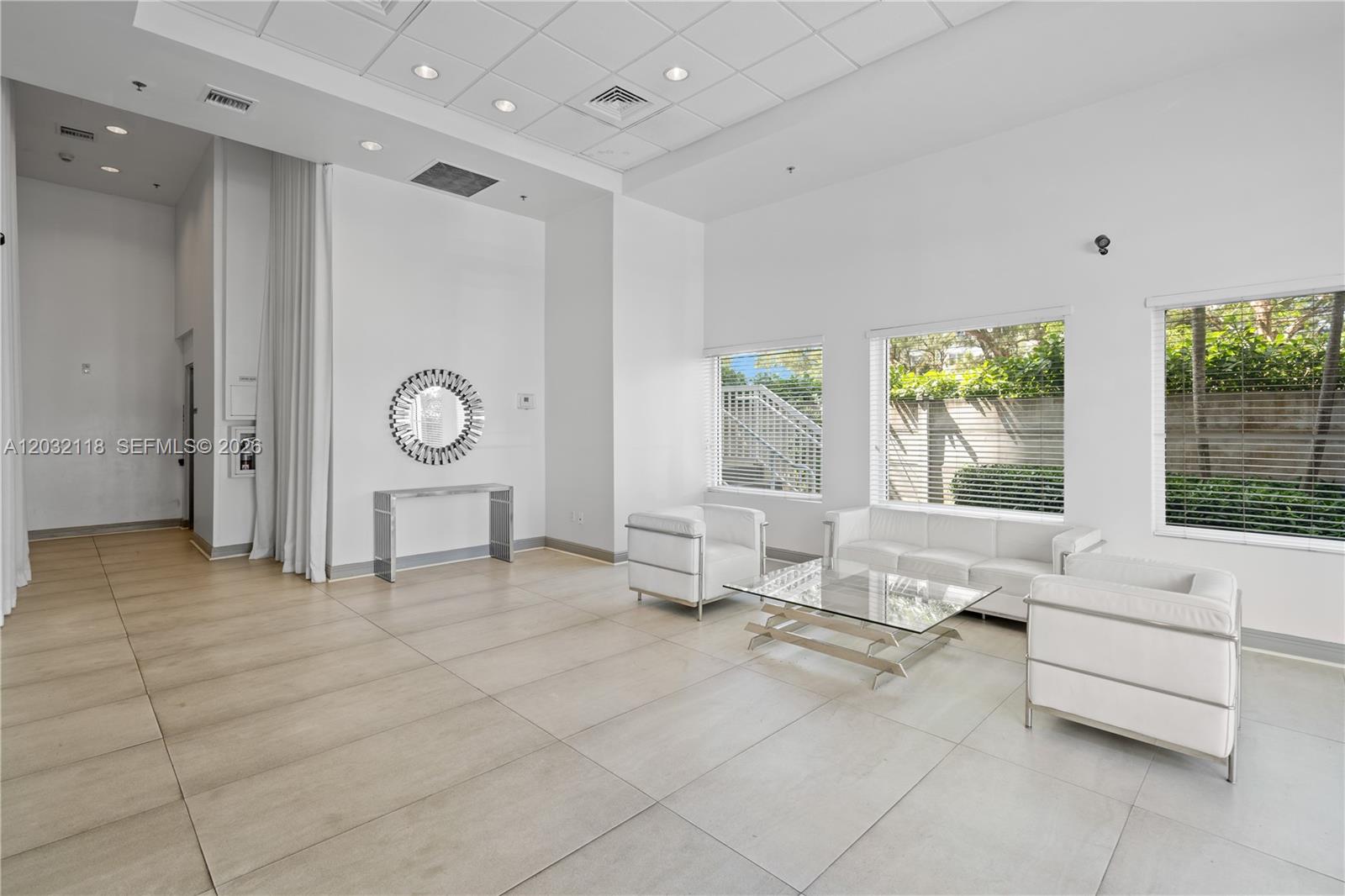 CASABLANCA VILLAS CONDO - Residential Lease