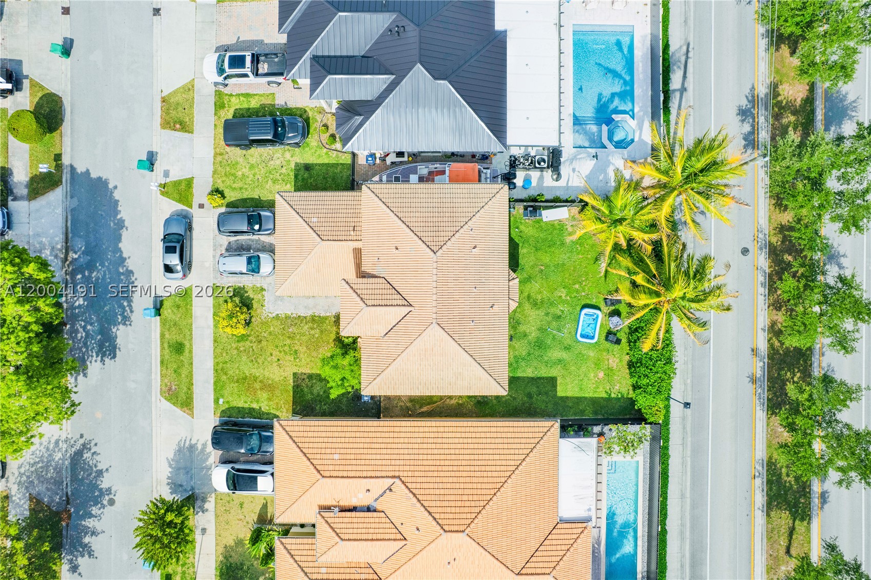 PELICAN BAY AT OLD CUTLER - Residential