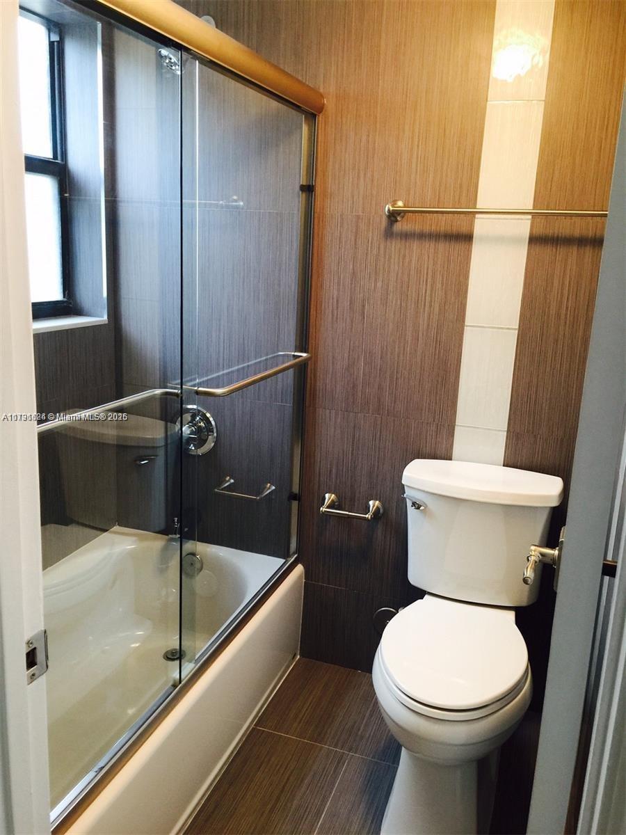 BAY HOUSE TOWER CONDO - Residential
