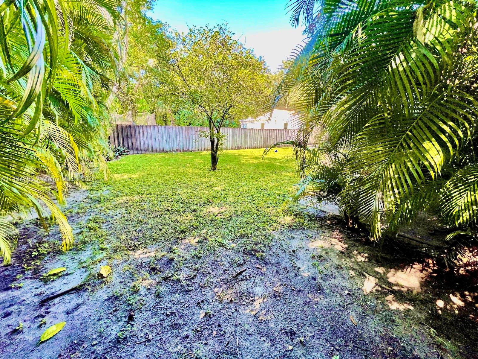 EAST SHENANDOAH - Residential