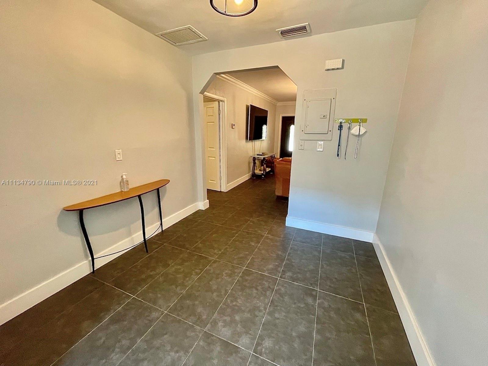 EAST SHENANDOAH - Residential