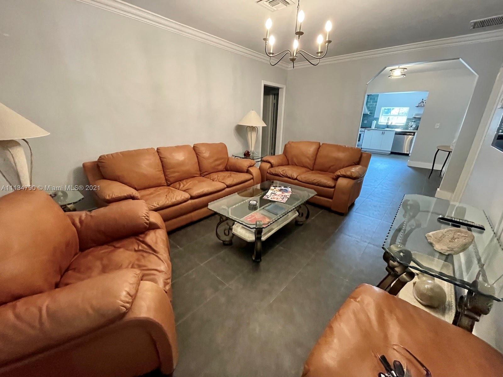 EAST SHENANDOAH - Residential