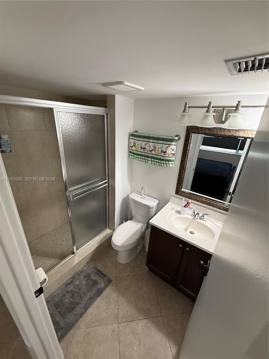 2 OF PALM SPRINGS 1 CONDO - Residential