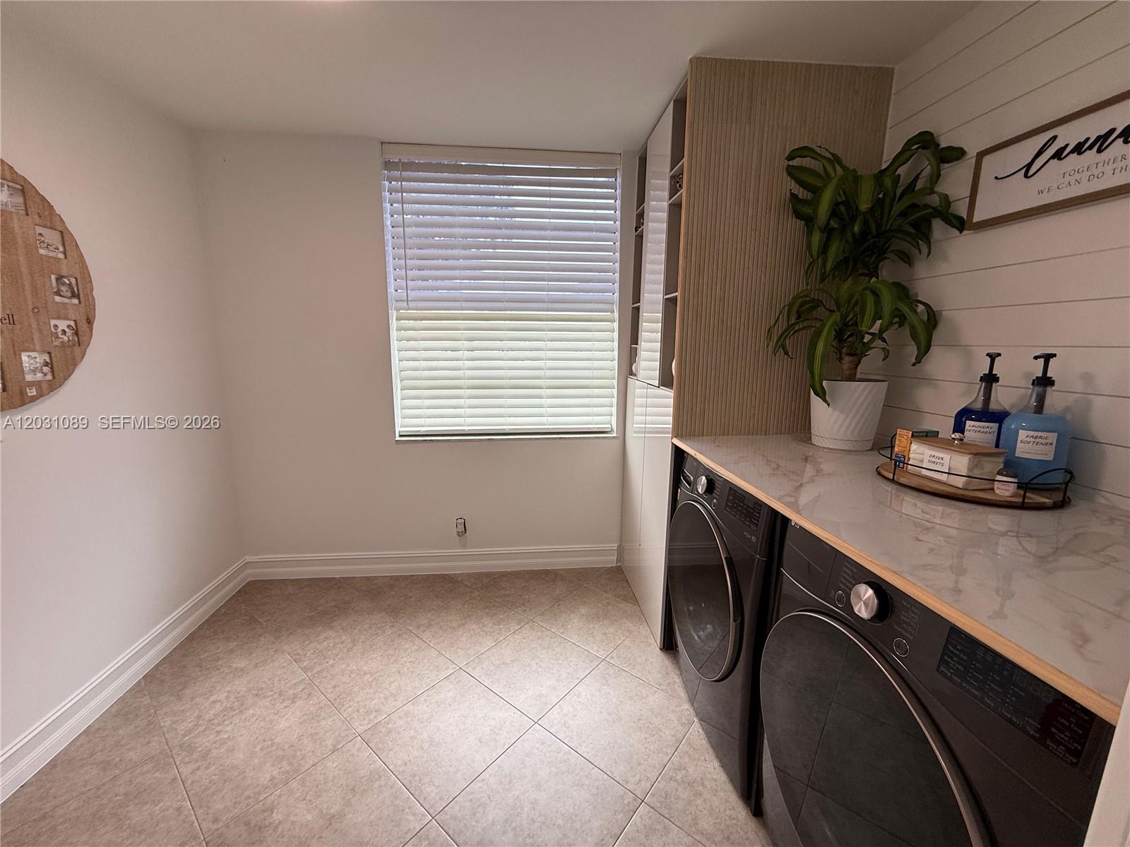 2 OF PALM SPRINGS 1 CONDO - Residential