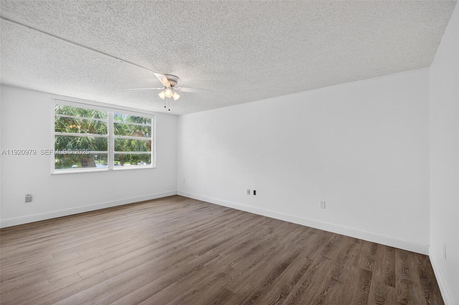ADMIRALS PORT CONDO WEST - Residential