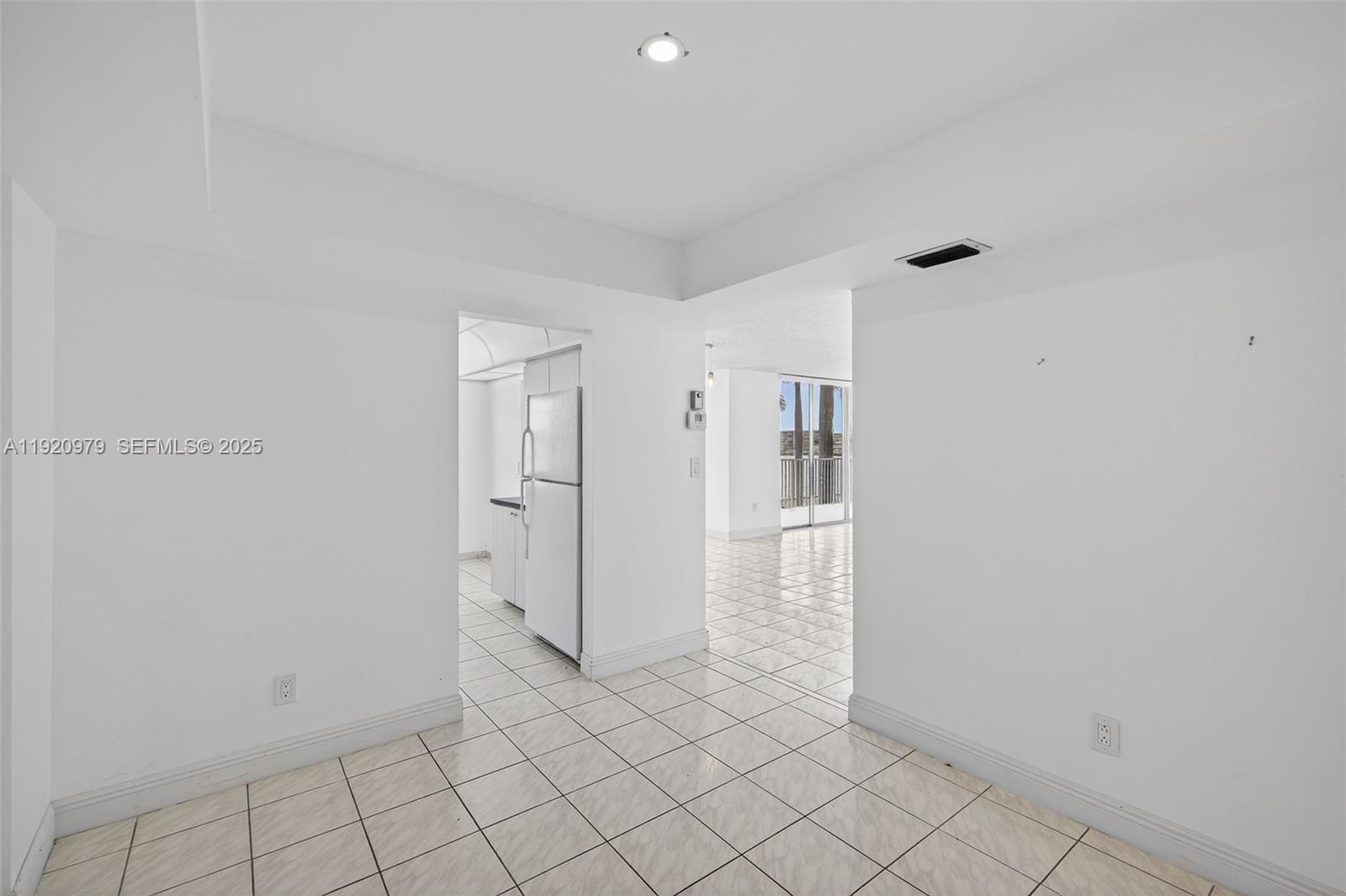 ADMIRALS PORT CONDO WEST - Residential