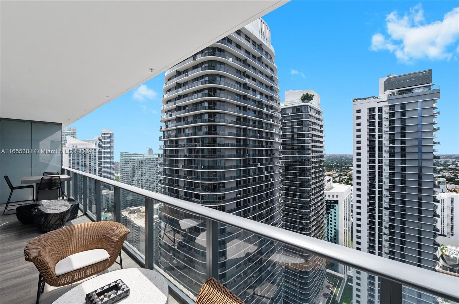 801 SMA RESIDENCES CONDO - Residential Lease