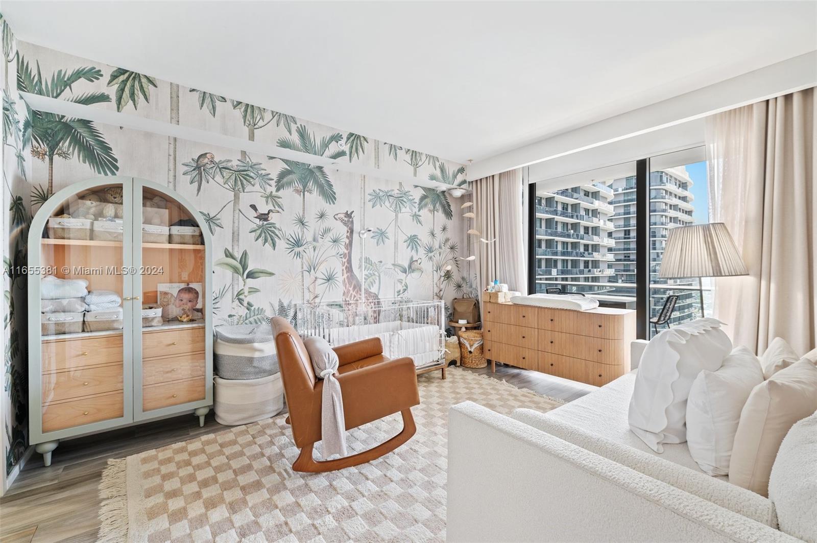 801 SMA RESIDENCES CONDO - Residential Lease