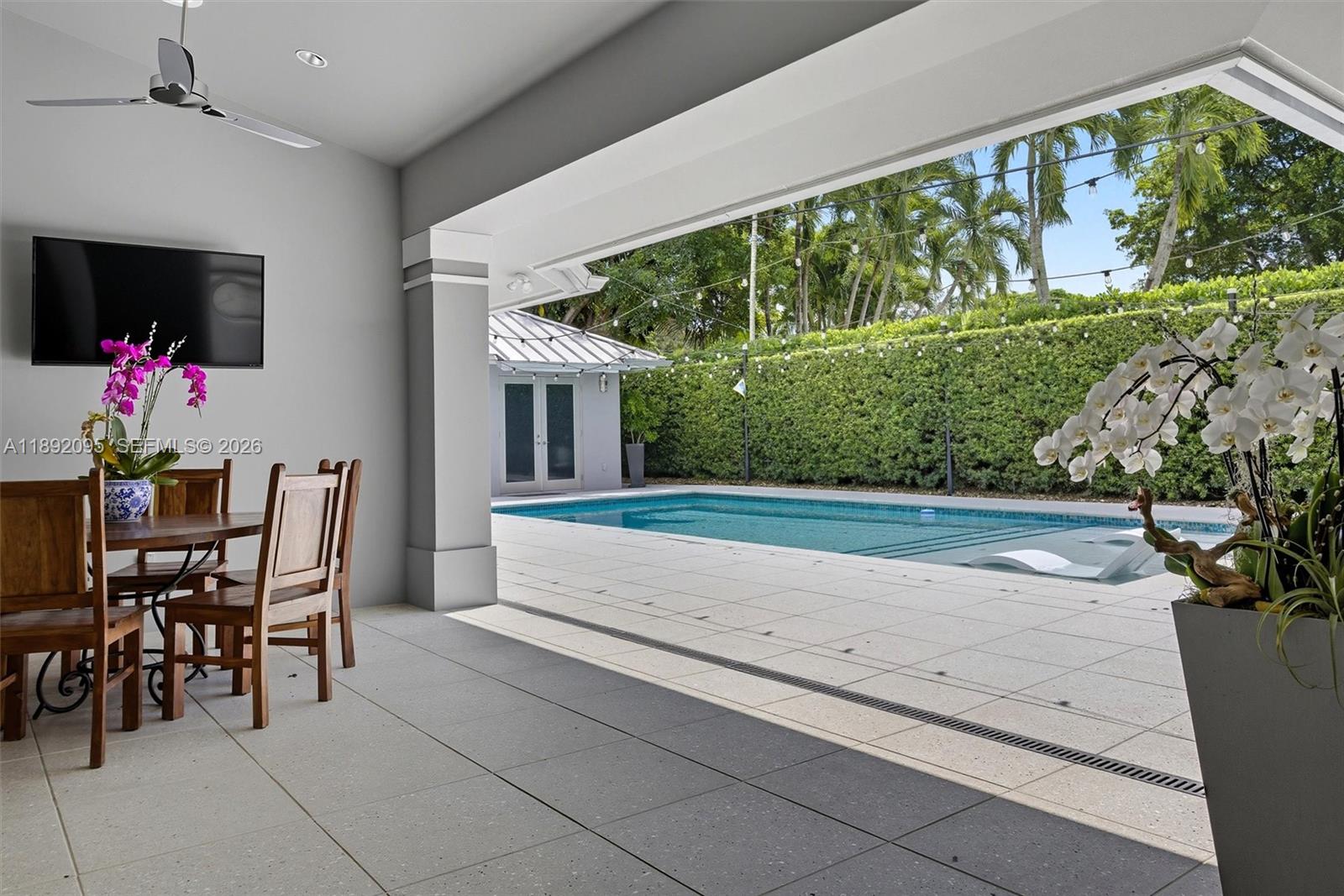 POINSETTIA ESTATES - Residential