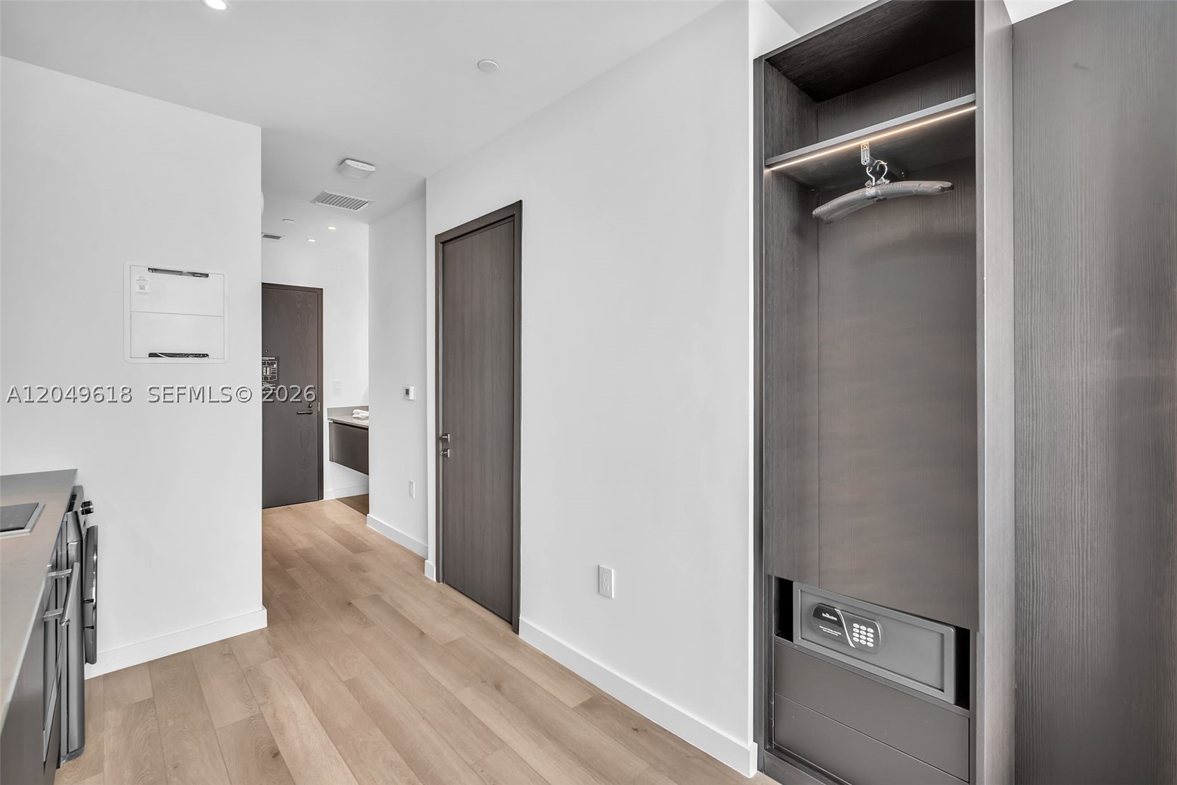 E11EVEN - Residential