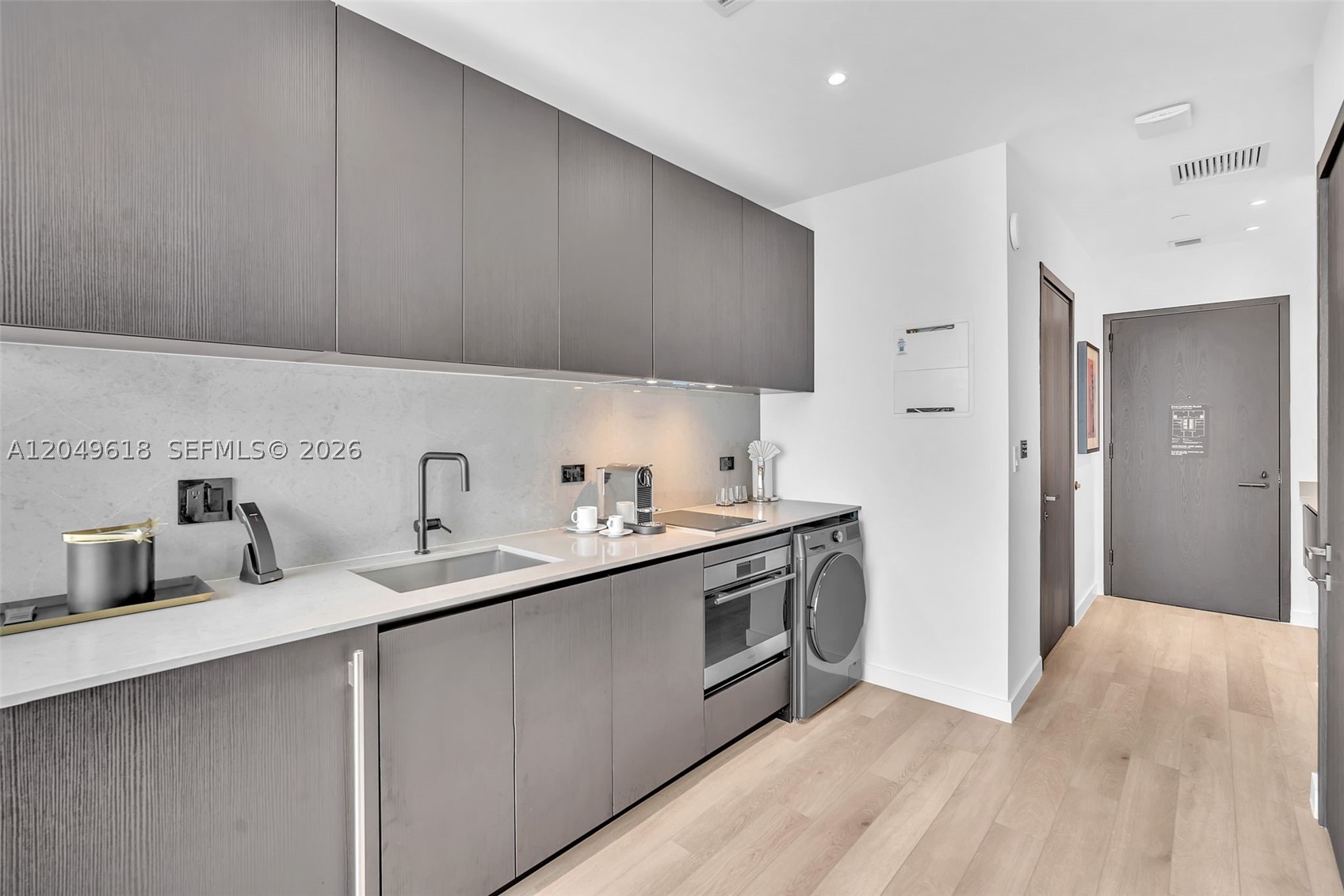 E11EVEN - Residential