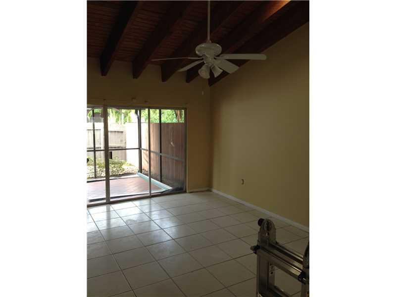 EVERGLADES SUGAR & LAND C - Residential Lease