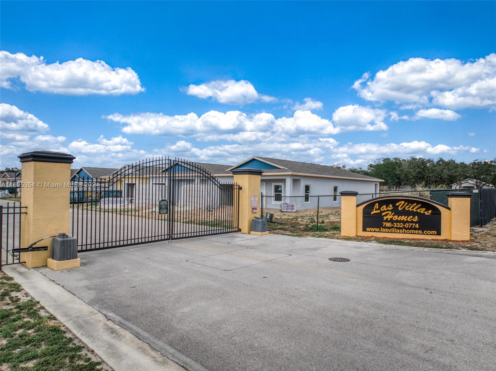 Las Villas at Kenilworth - Residential Lease