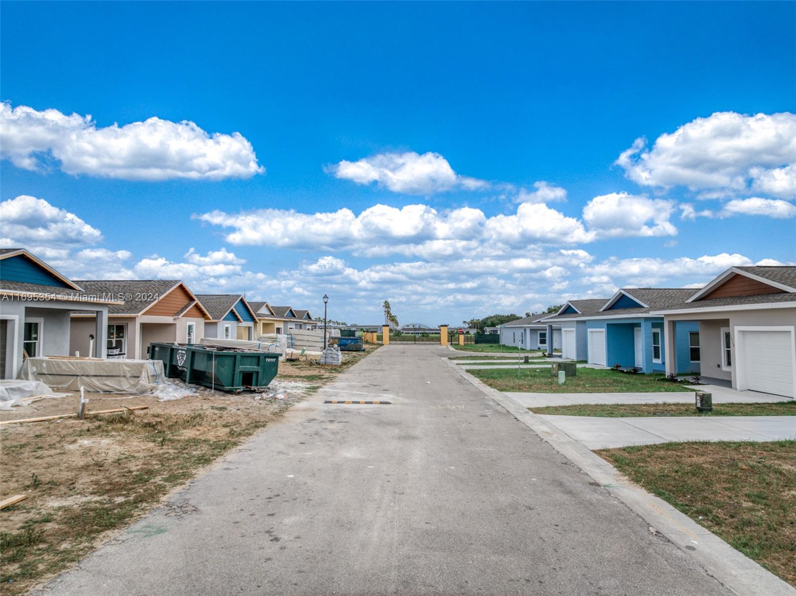 Las Villas at Kenilworth - Residential Lease
