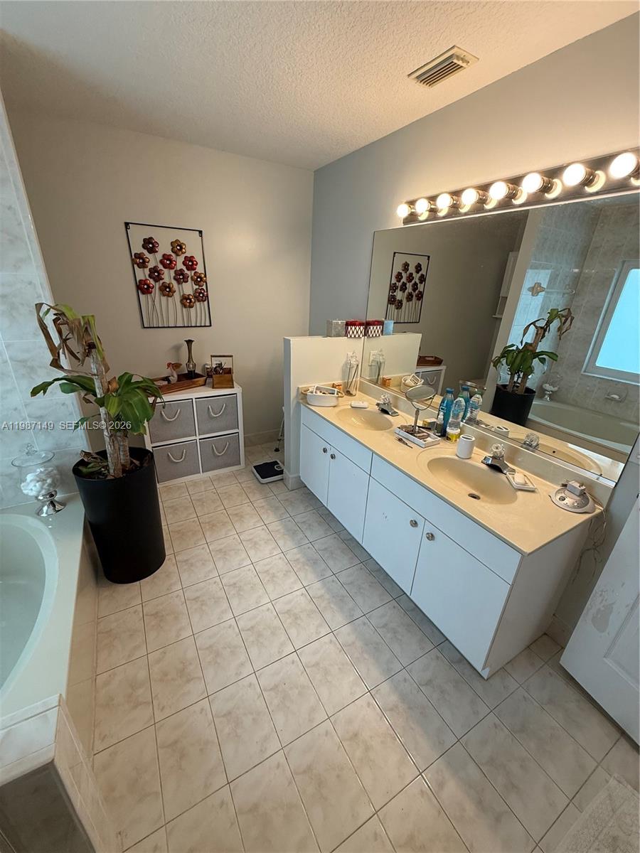 CORAL REEF NURSERIES SEC - Residential