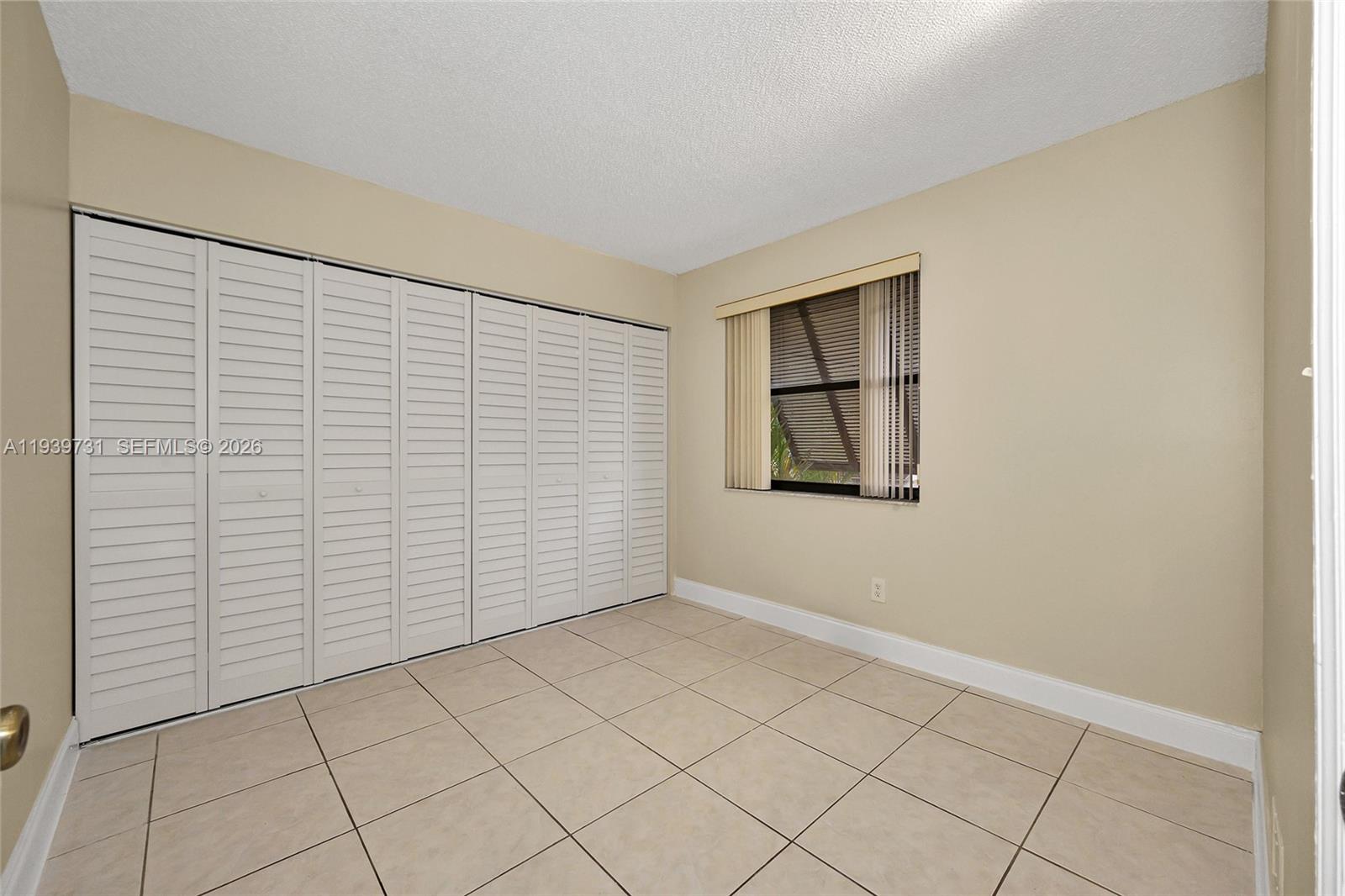CALUSA POINT - Residential Lease